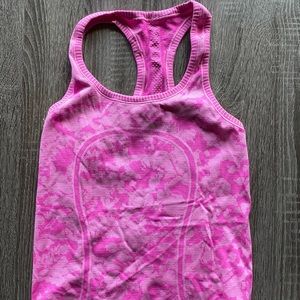 Lululemon tank top